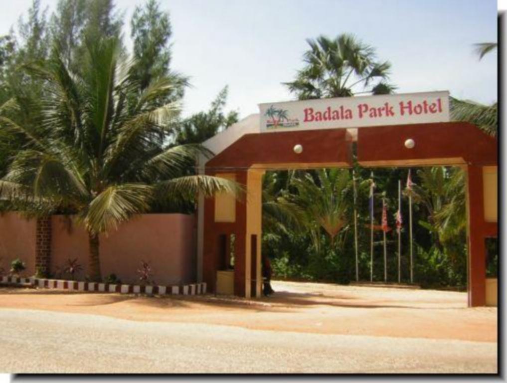Badala Park Hotel コツ エクステリア 写真