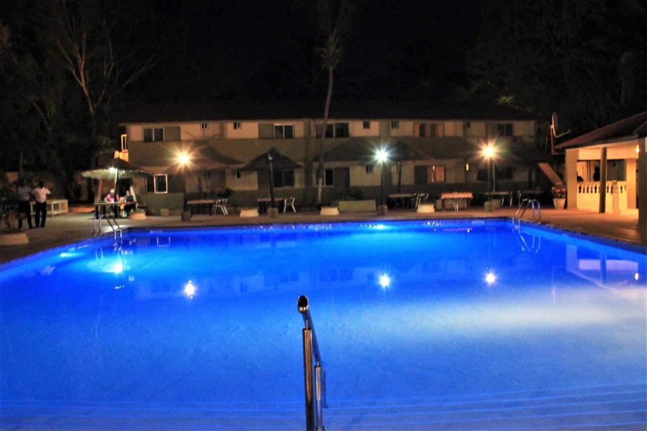 Badala Park Hotel コツ エクステリア 写真