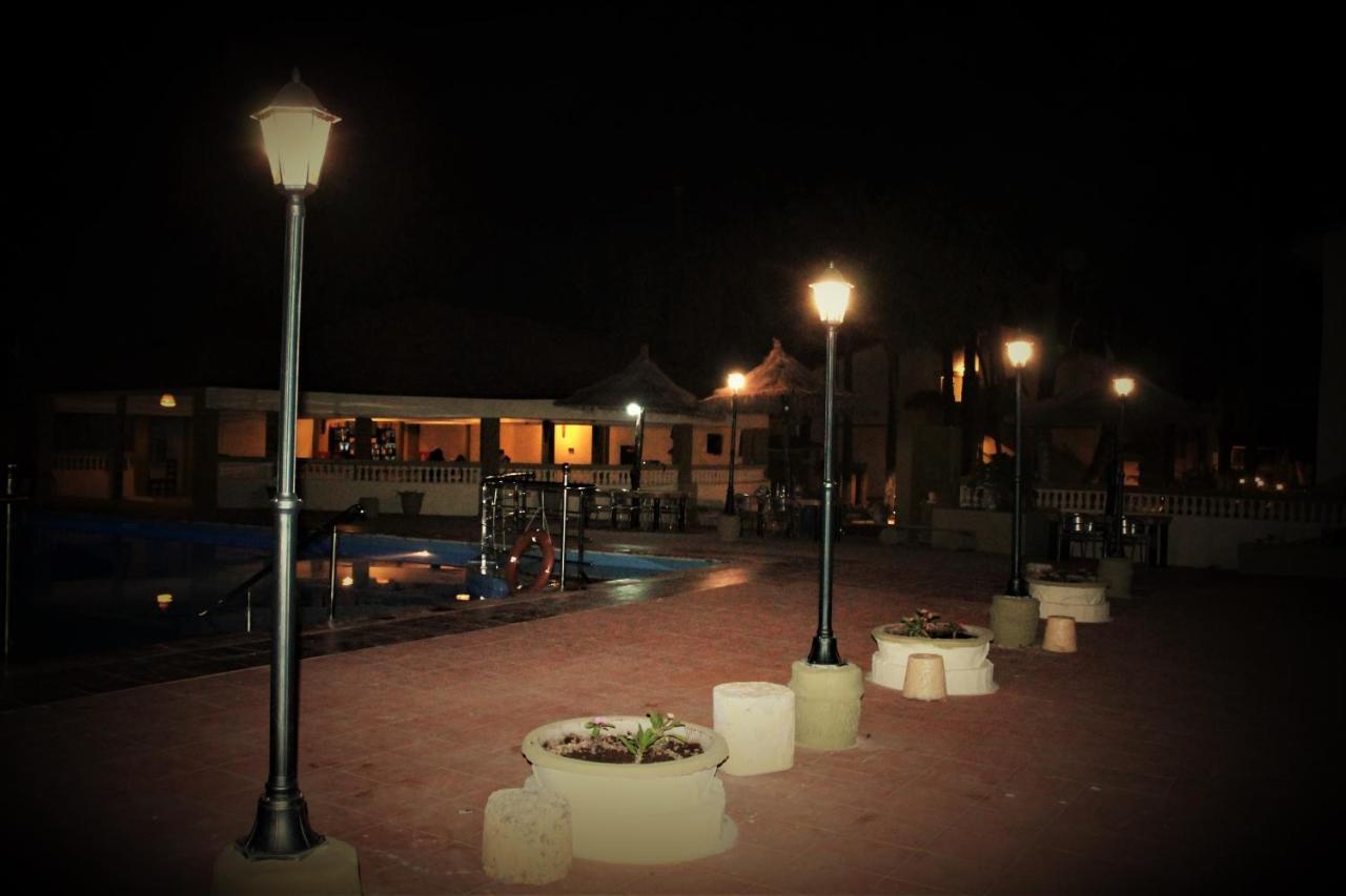 Badala Park Hotel コツ エクステリア 写真