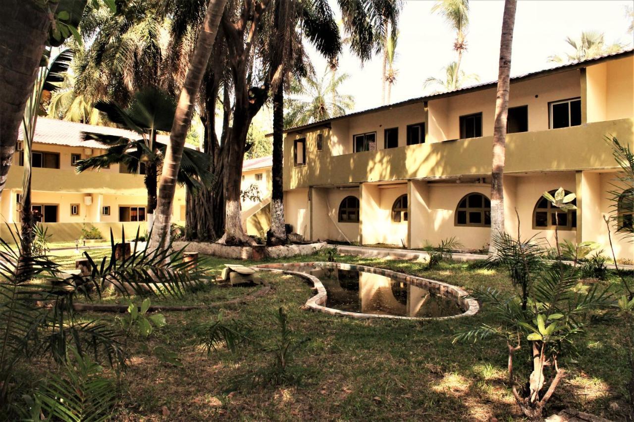 Badala Park Hotel コツ エクステリア 写真